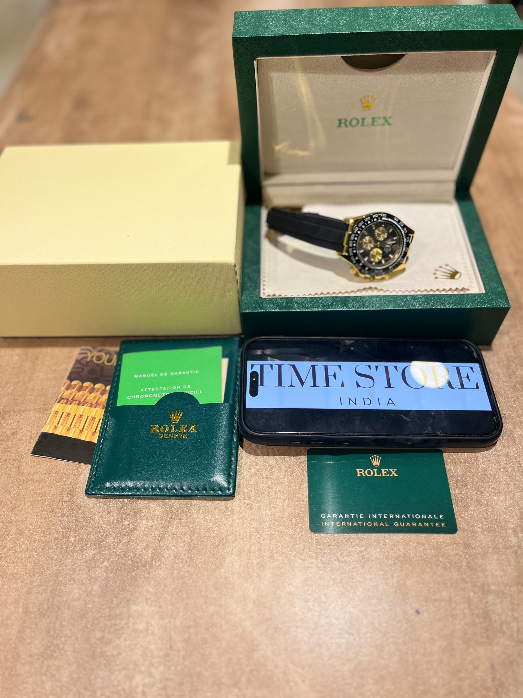 Daytona Gold Black Dial Oysterflex