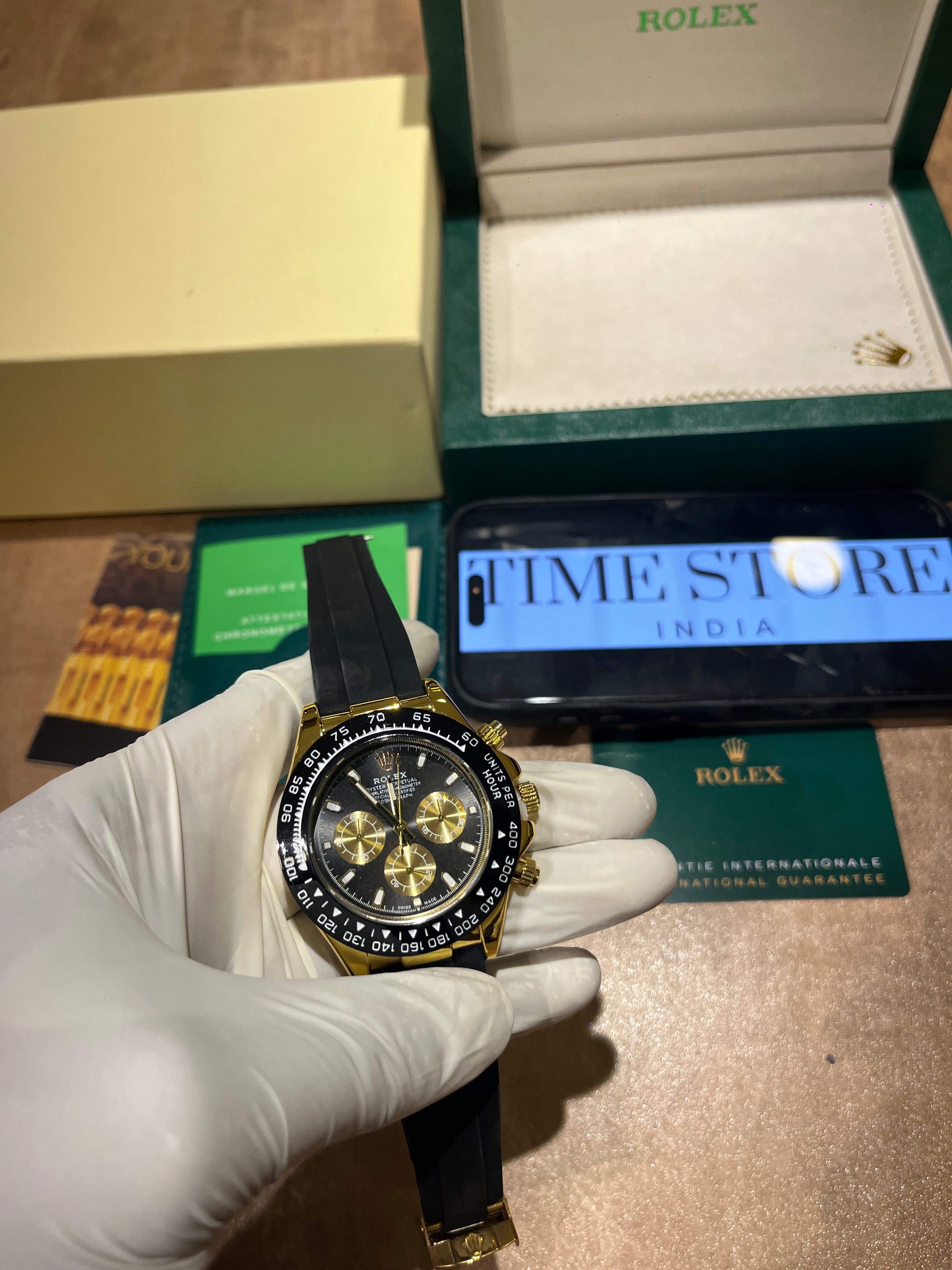 Daytona Gold Black Dial Oysterflex