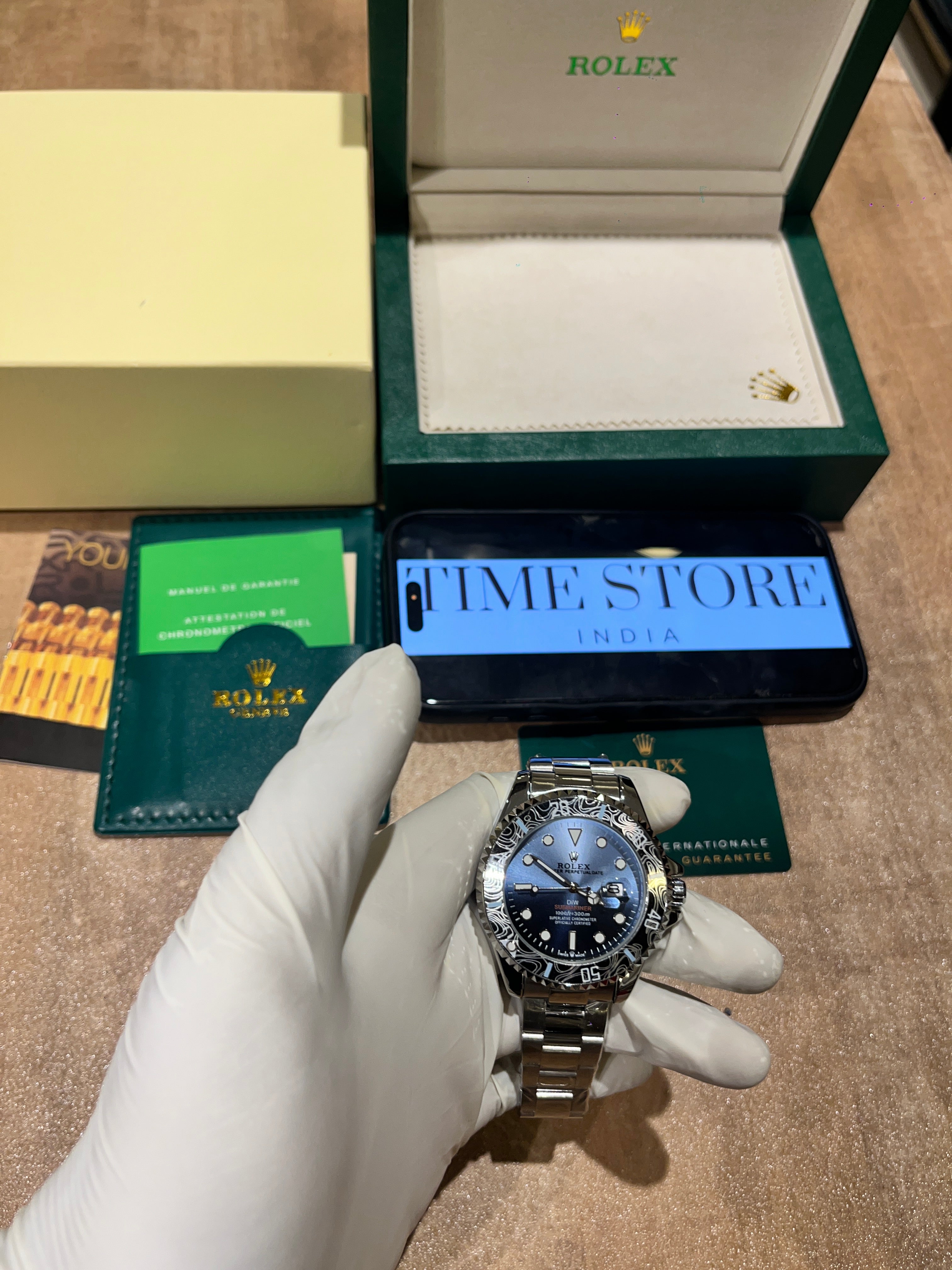 Submariner Silver Blue Gradient Dial Artistic Bezel